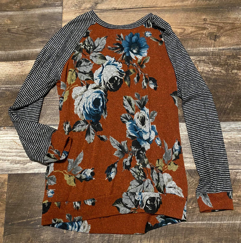 Top - Forever Floral