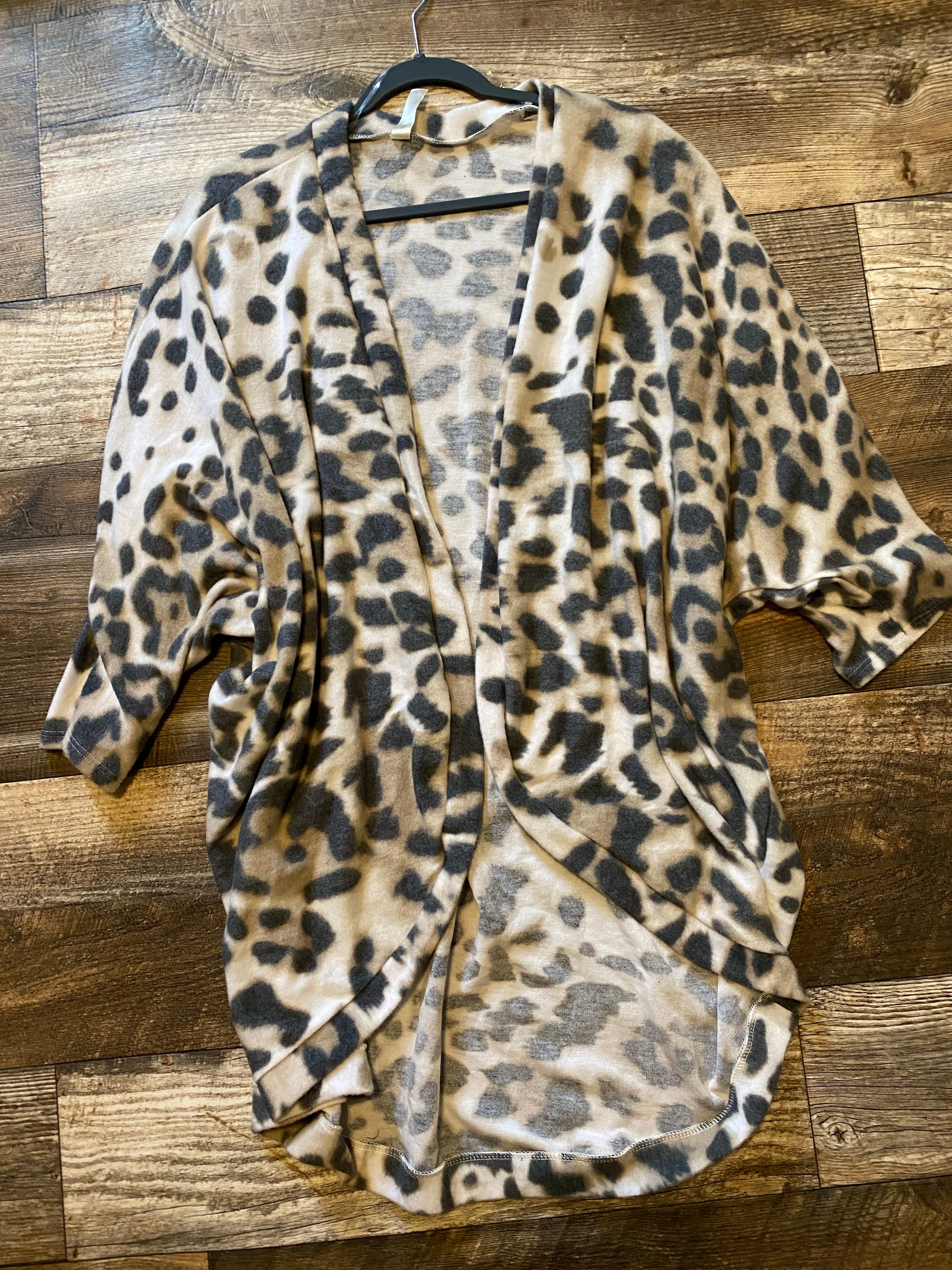 Top - Plus - Insanely Soft Cheetah Cardigan