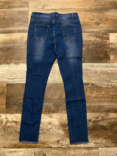 Skinny Jeans - Distressed Bottom Fray - Dark