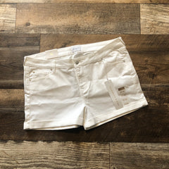 Shorts - Plus - White Cuffed (17)